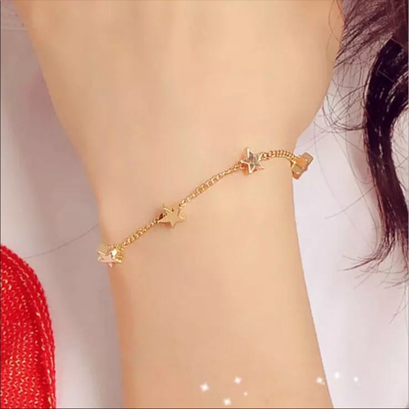 Dainty Star Charm Gold Bracelet - Picture 2 of 7